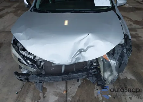 2015 Toyota Corolla S Plus z USA, uszkodzony, nr VIN 2T1BURHEXFC264116